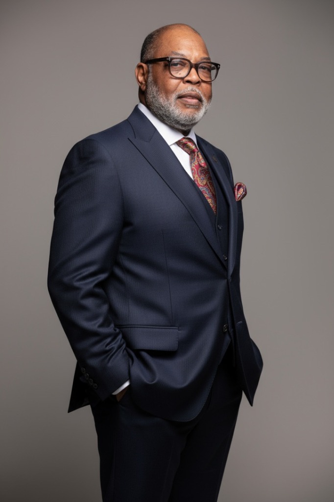 Portrait of Apostle Willard E. Saunders, Jr.